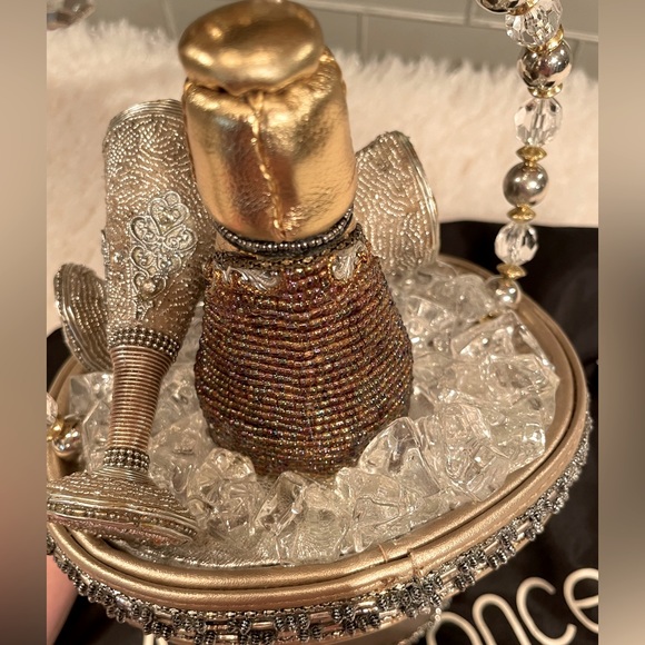 Mary Frances “Drinks for two” purse handbag - Picture 9 of 15